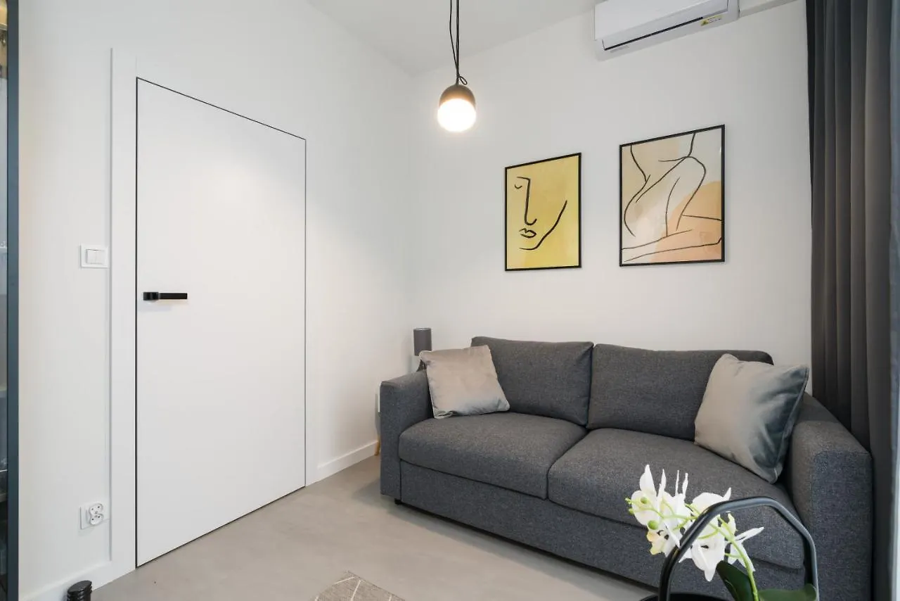 Widokowy Apartament Wojciechowskiego Parking I Loggia By Renters Prestige Poznan