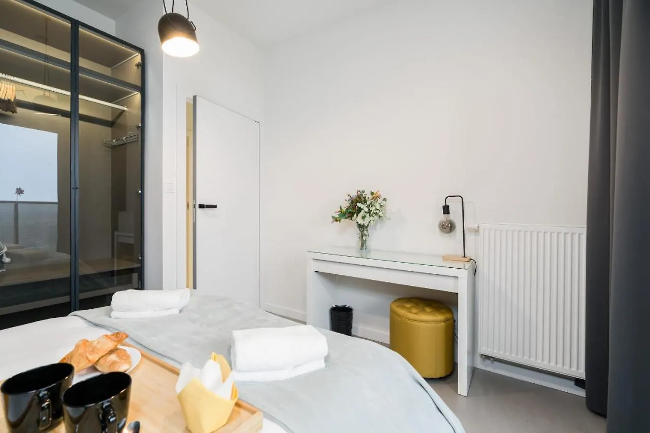 Widokowy Apartament Wojciechowskiego Parking I Loggia By Renters Prestige Poznan Polonya